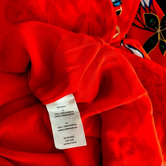 Cooper and Ella floral design top. - Picture 4 of 4